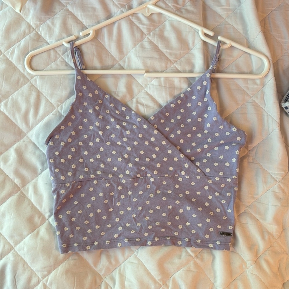 Purple flower Hollister top Size M; worn a few times